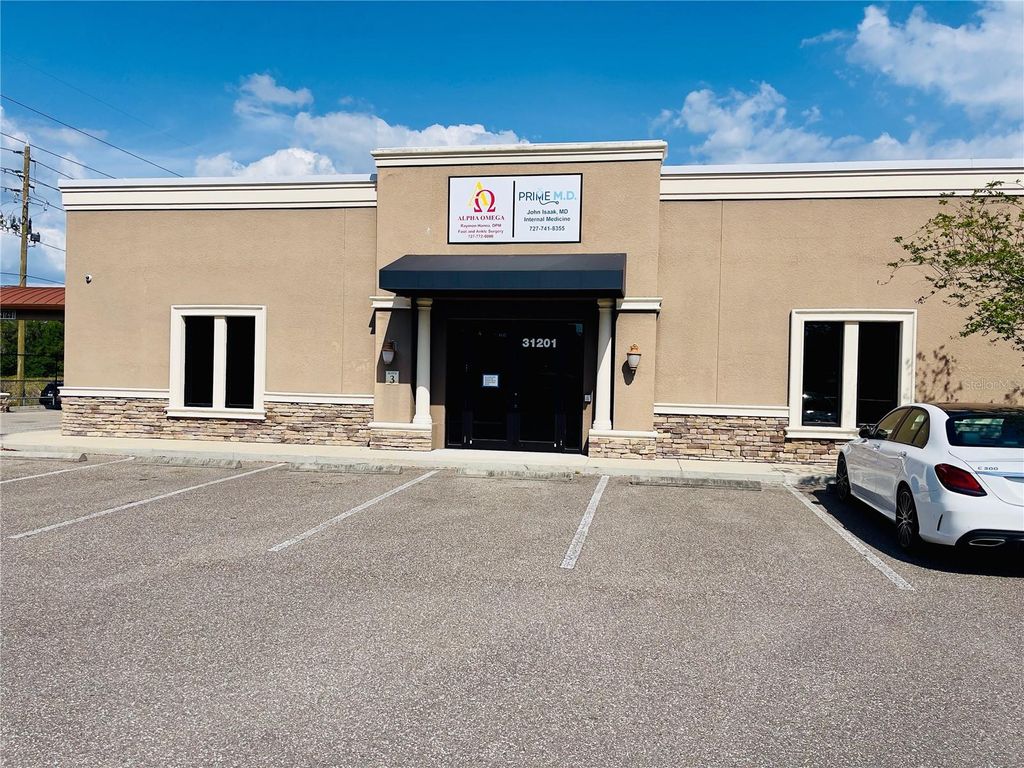 Photo of 31201 Us Highway 19 N #3, Palm Harbor, FL 34684 (MLS # TB8460353)