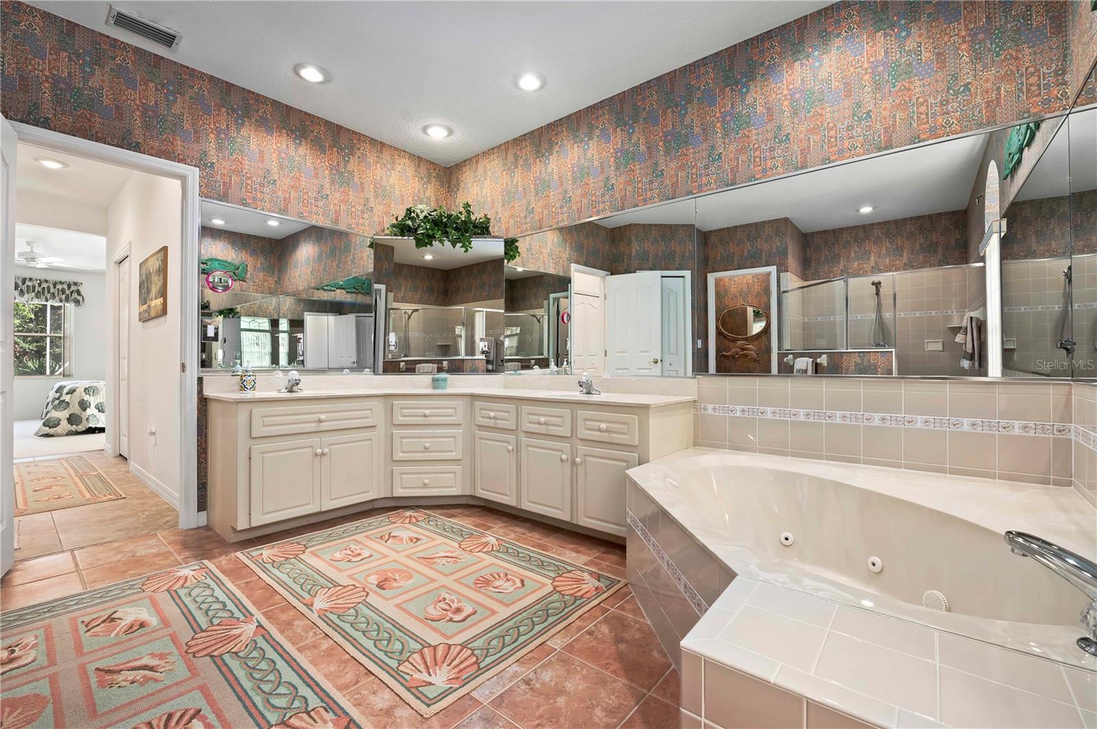 SOUTH TURN - Residential