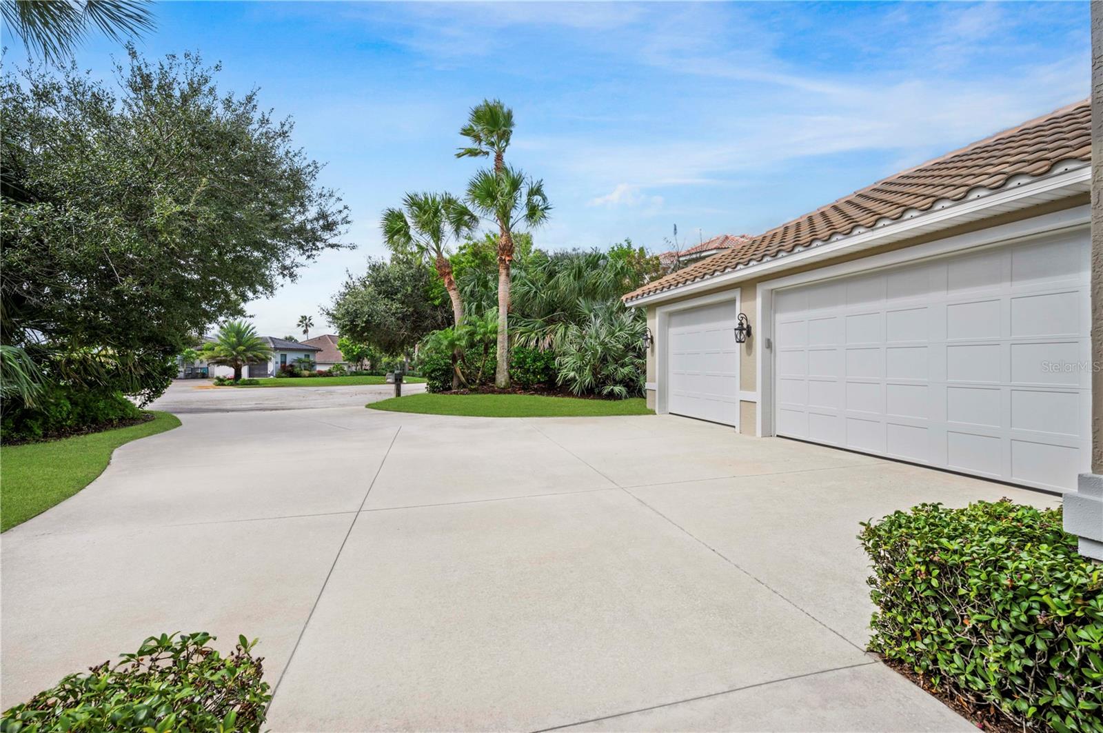 SOUTH TURN - Residential