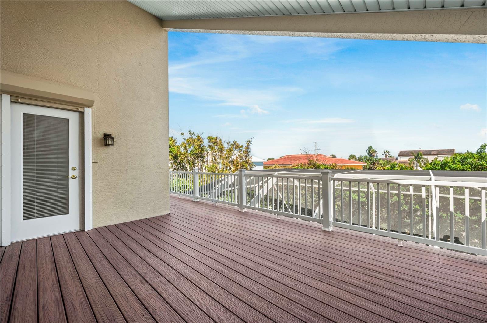 SOUTH TURN - Residential