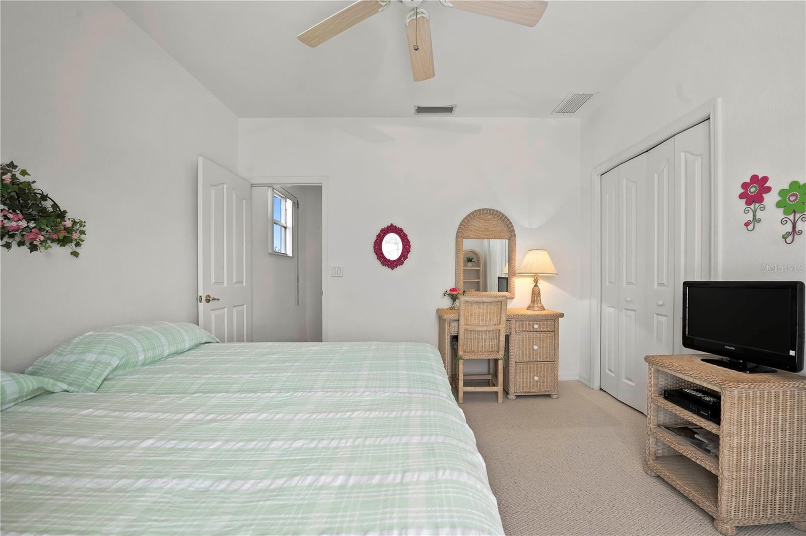 SOUTH TURN - Residential