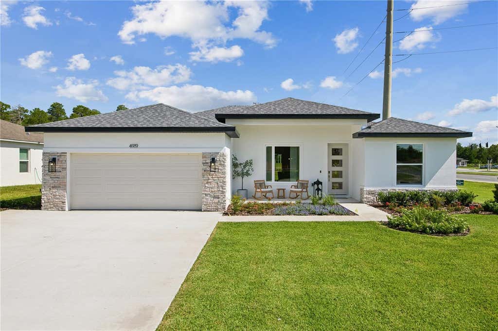 Photo of 17 Bonnie Lane, Palm Coast, FL 32137 (MLS # FC320877)