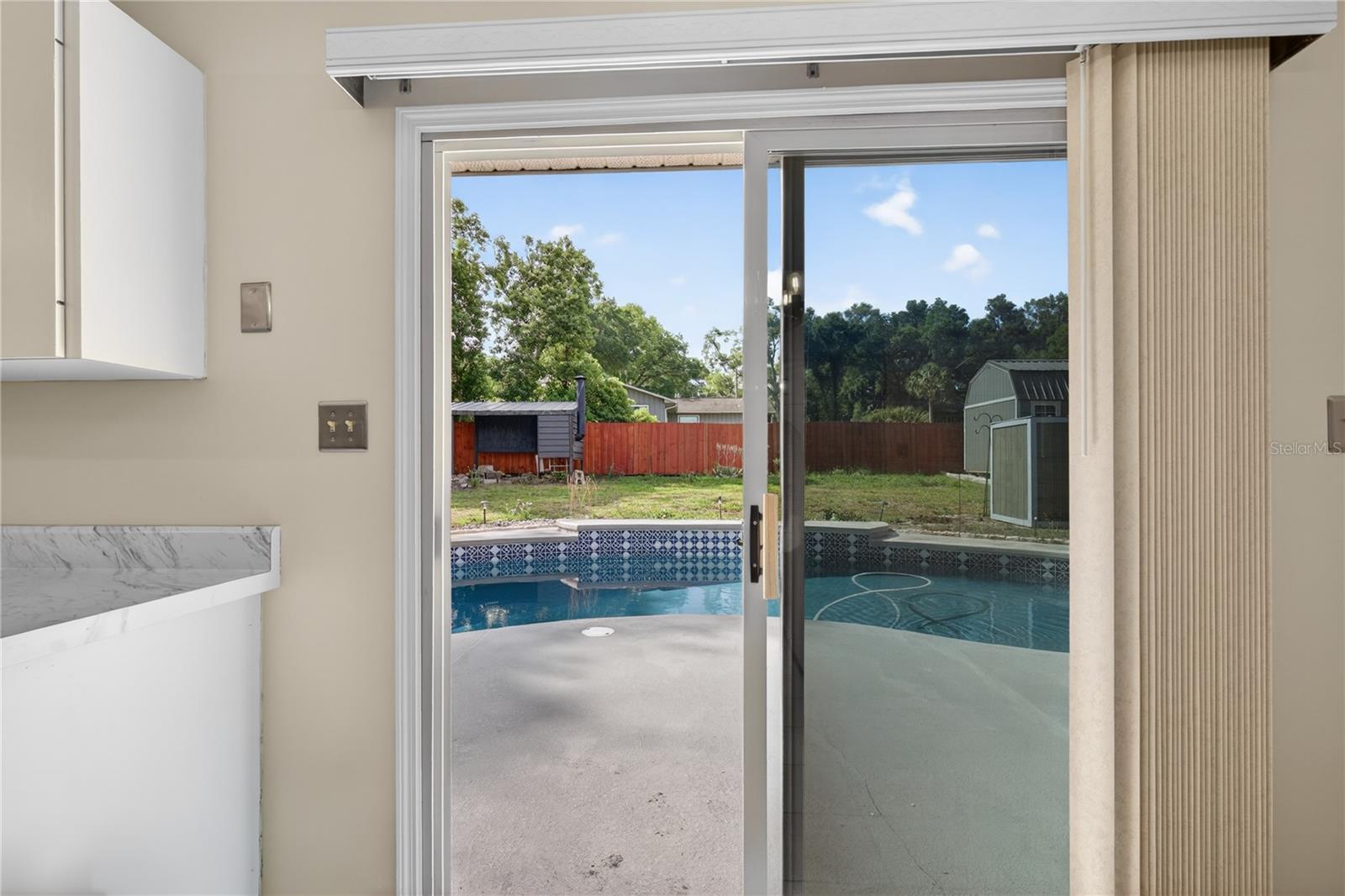 MOUNT PLYMOUTH - Residential