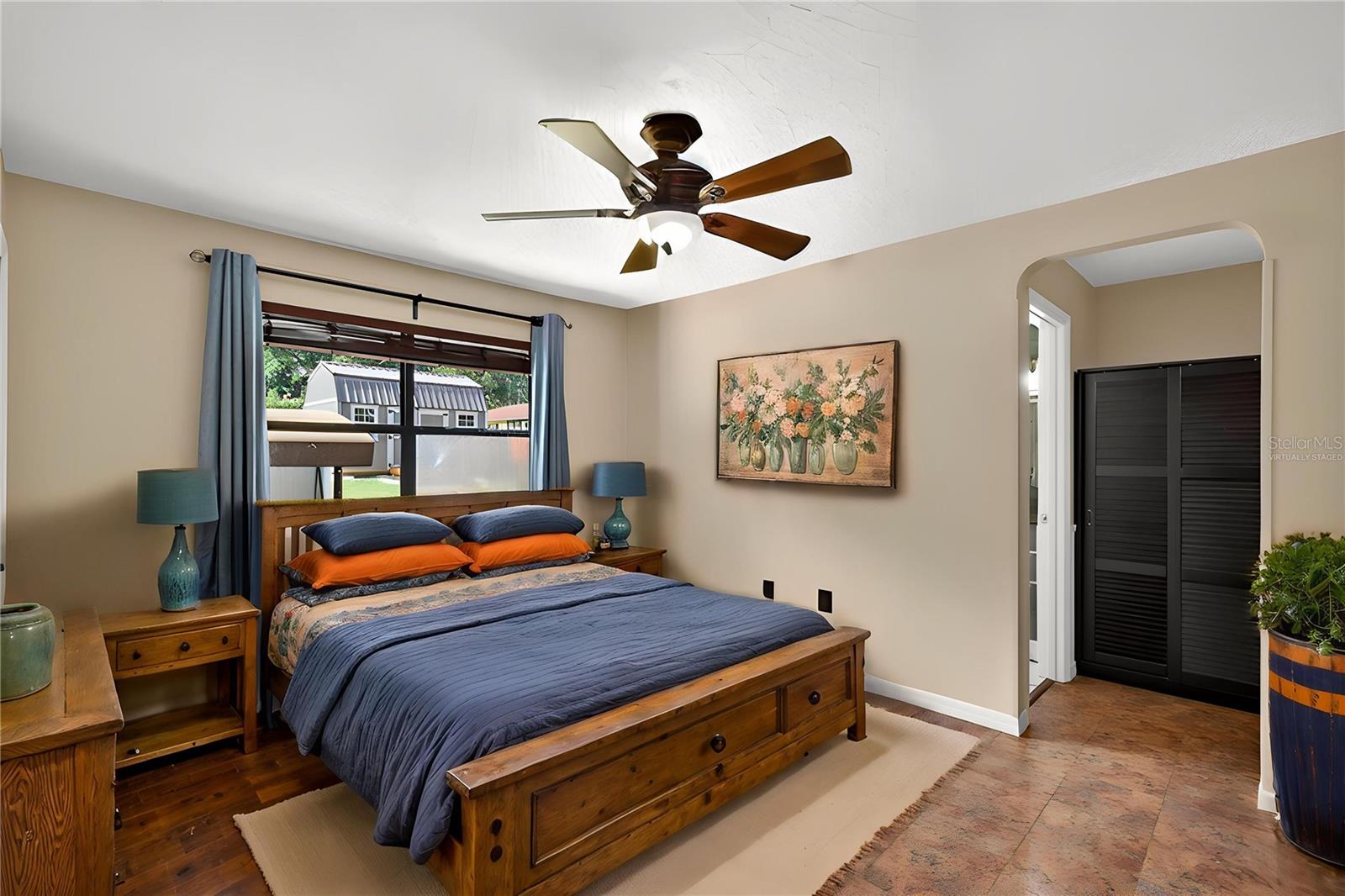MOUNT PLYMOUTH - Residential