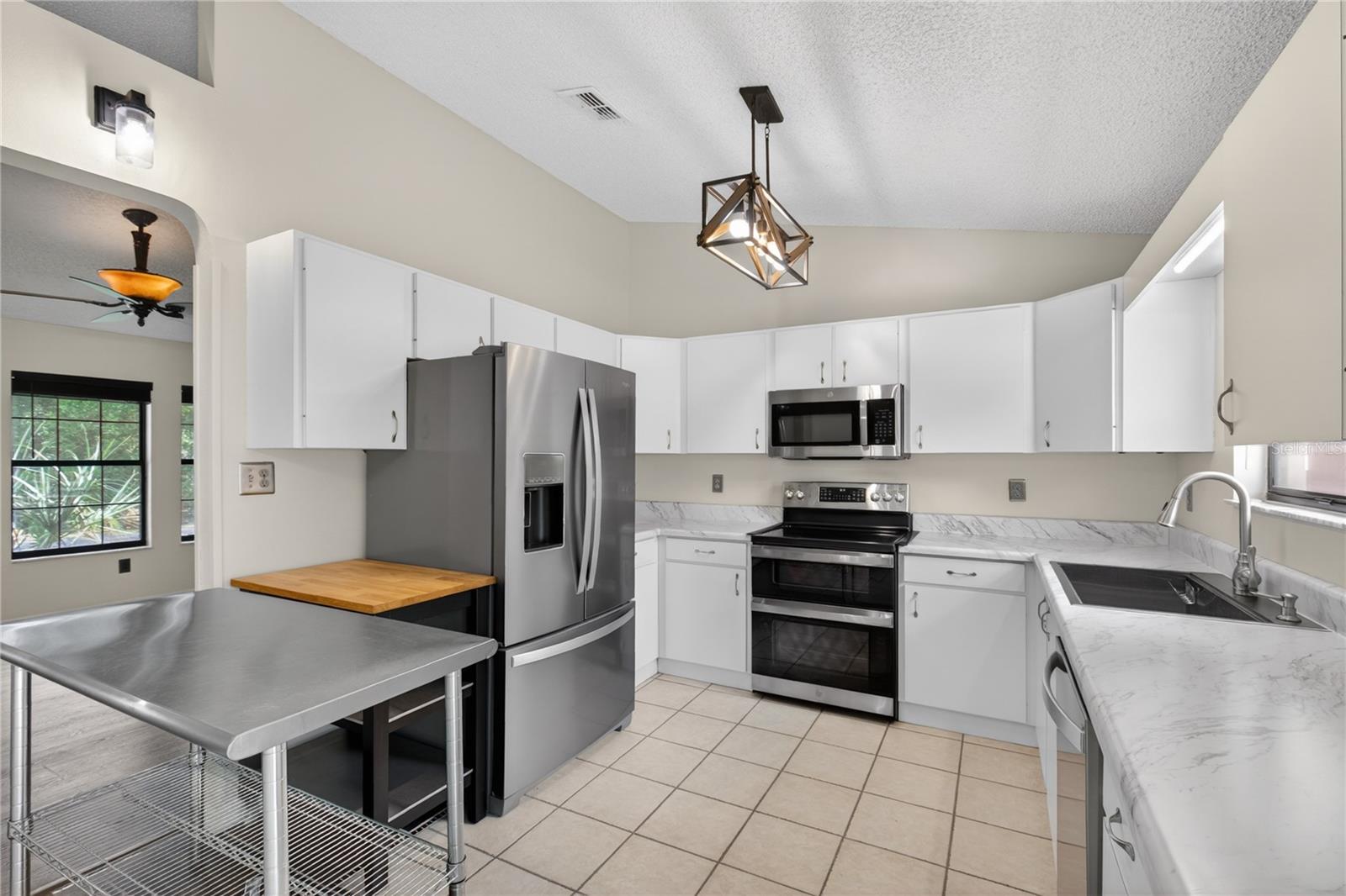MOUNT PLYMOUTH - Residential