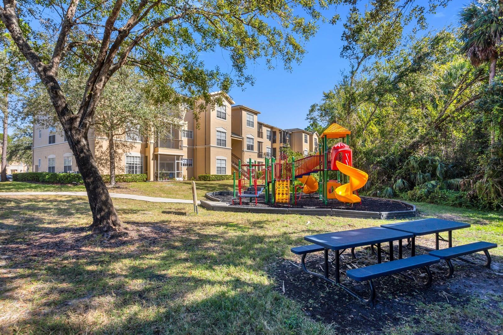 OXFORD PLACE AT TAMPA PALMS - Residential