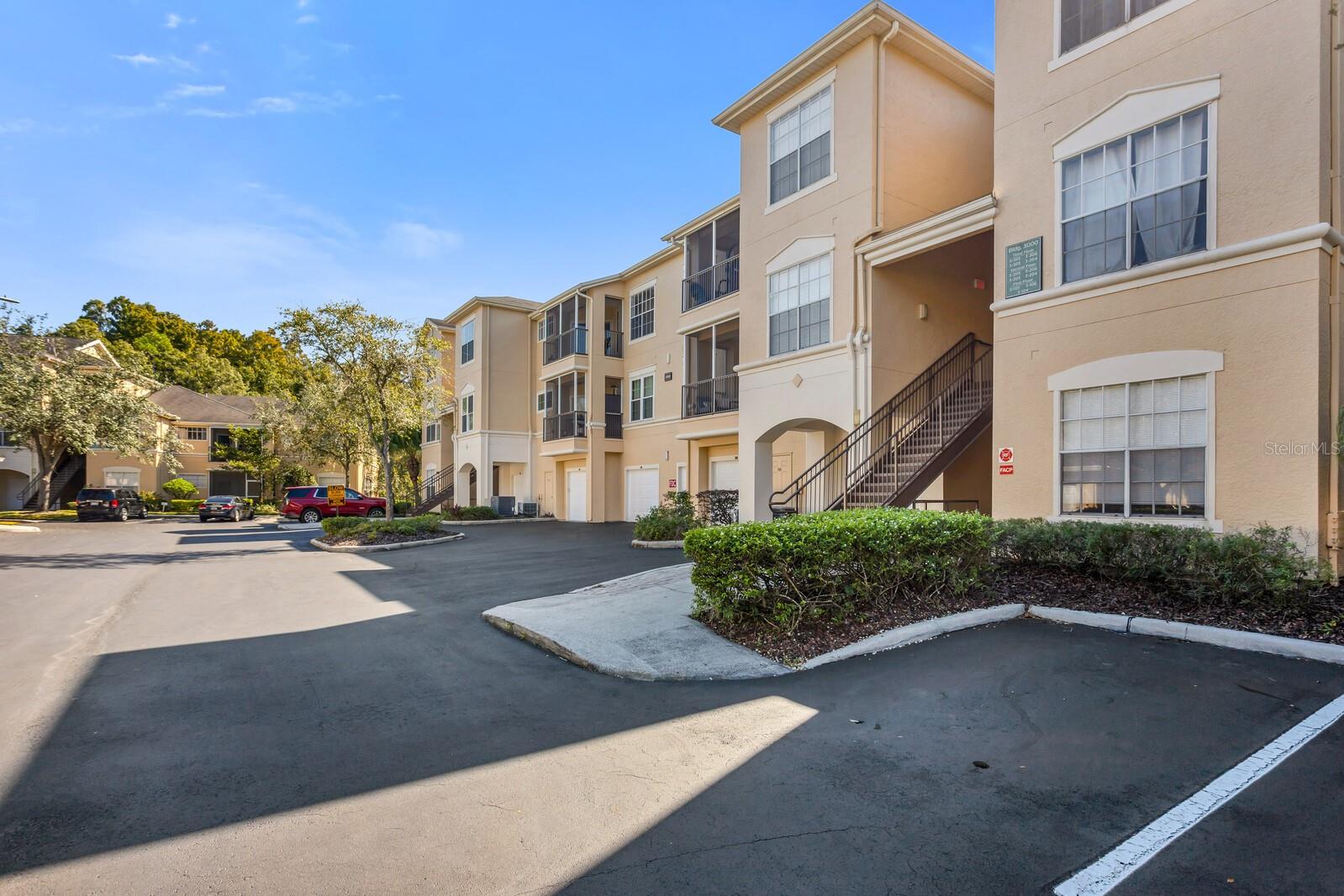 OXFORD PLACE AT TAMPA PALMS - Residential