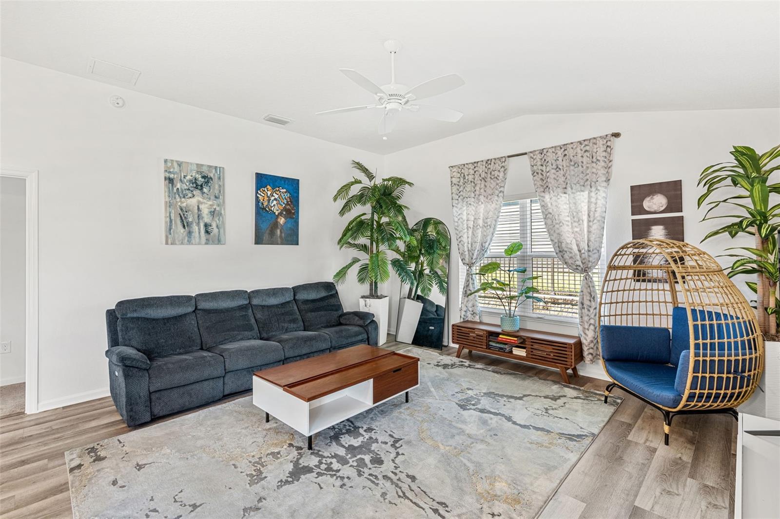 VILLAGES/SOUTHERN OAKS UN #107 - Residential