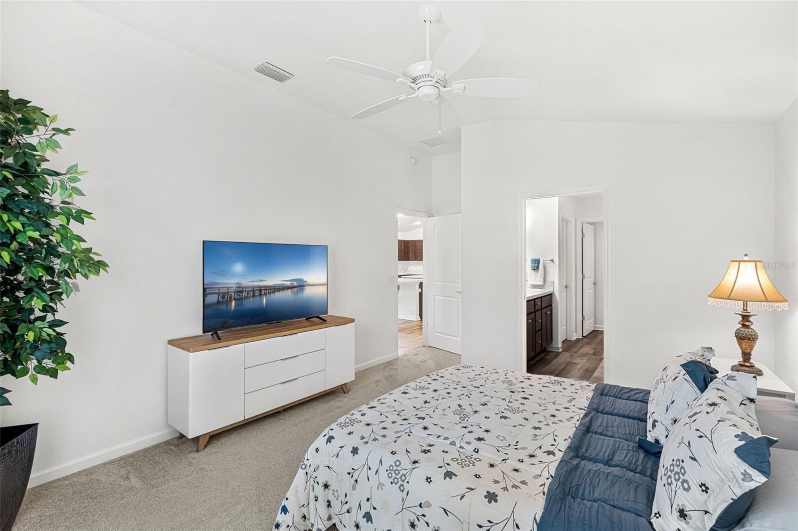 VILLAGES/SOUTHERN OAKS UN #107 - Residential