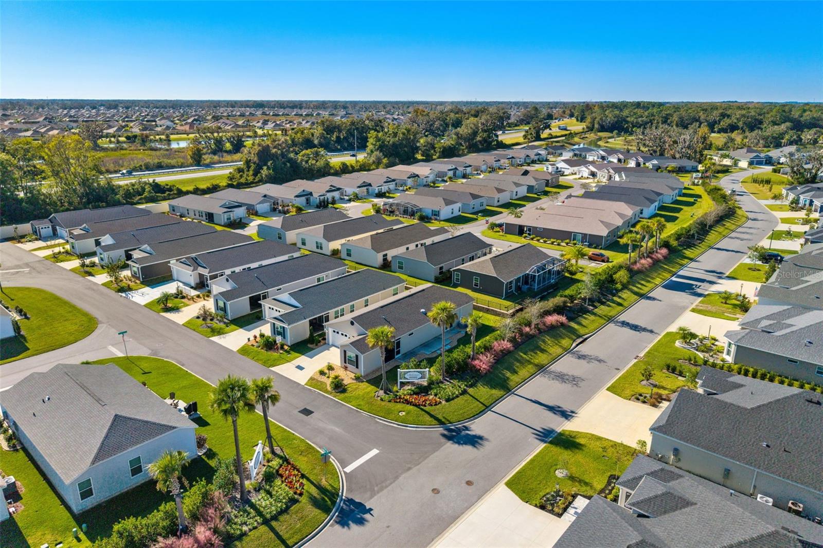 VILLAGES/SOUTHERN OAKS UN #107 - Residential