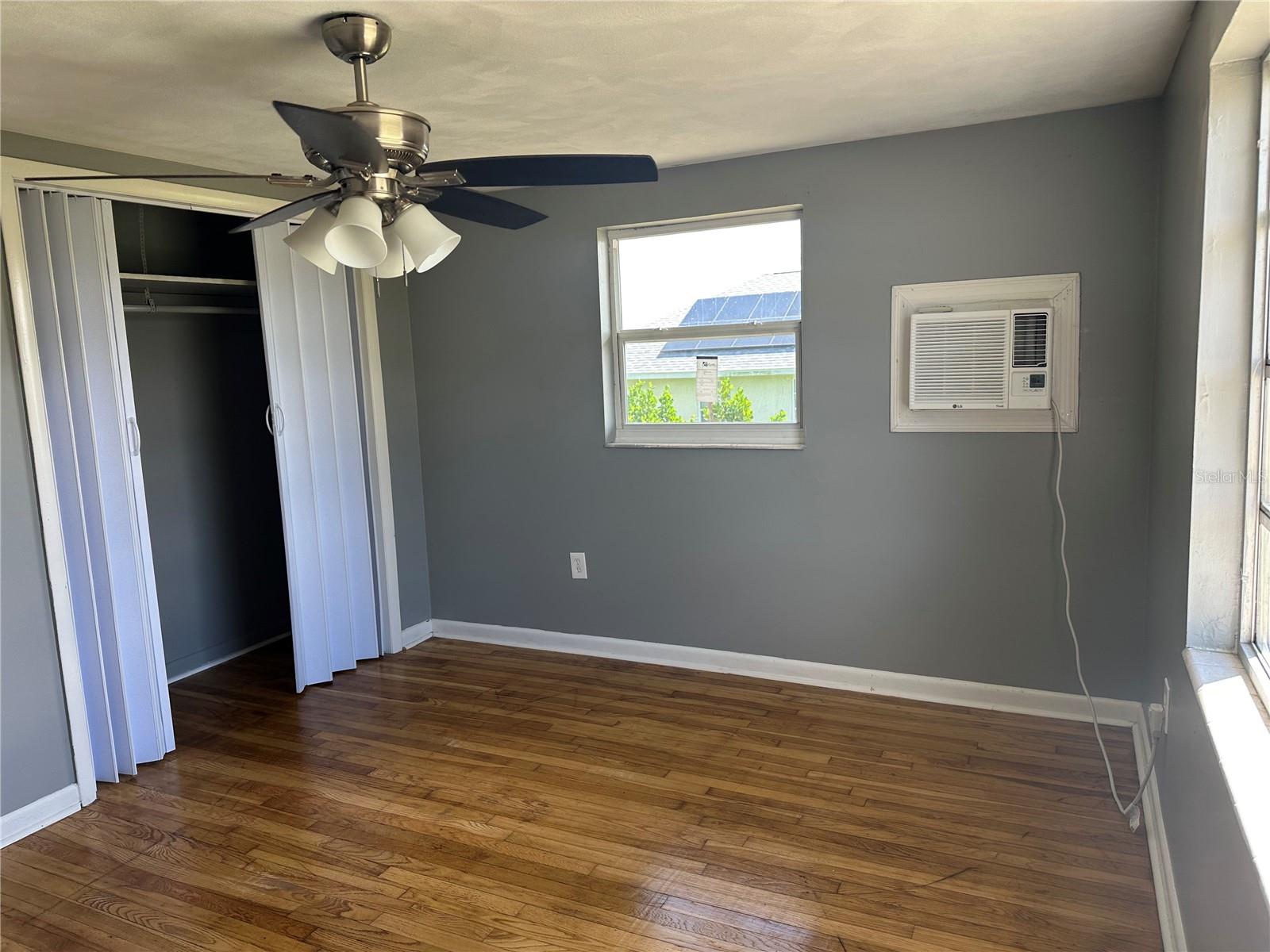 AVON PARK LAKES - Residential