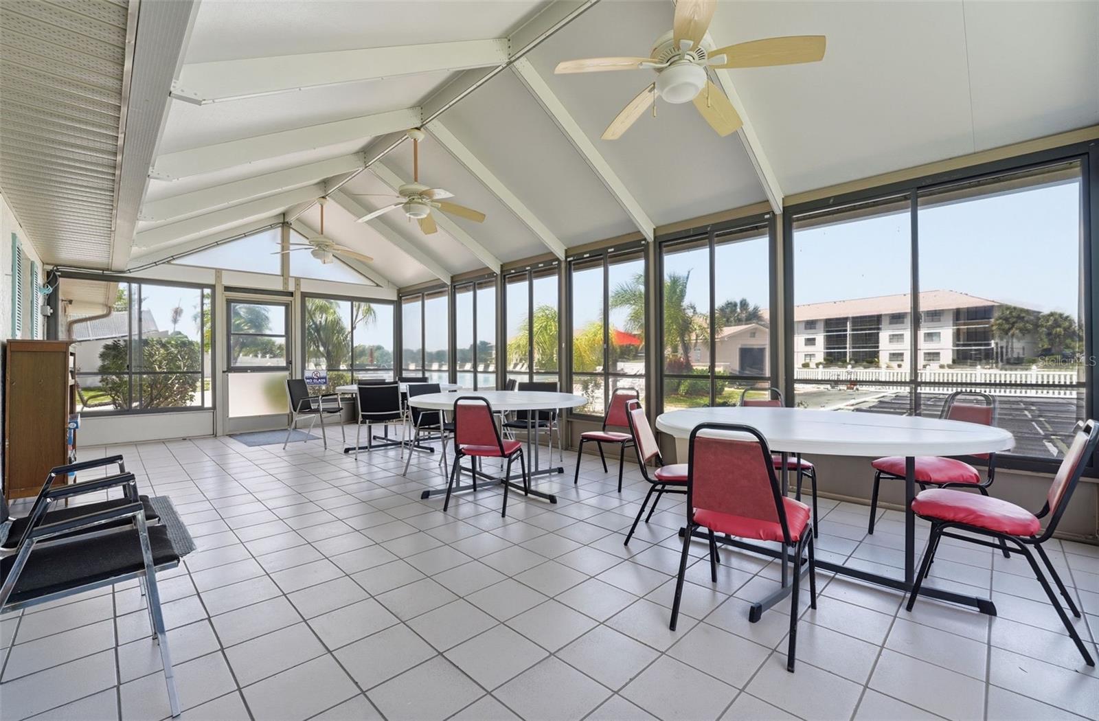 NEWPORT 01 PH 05 BLDG 03 - Residential