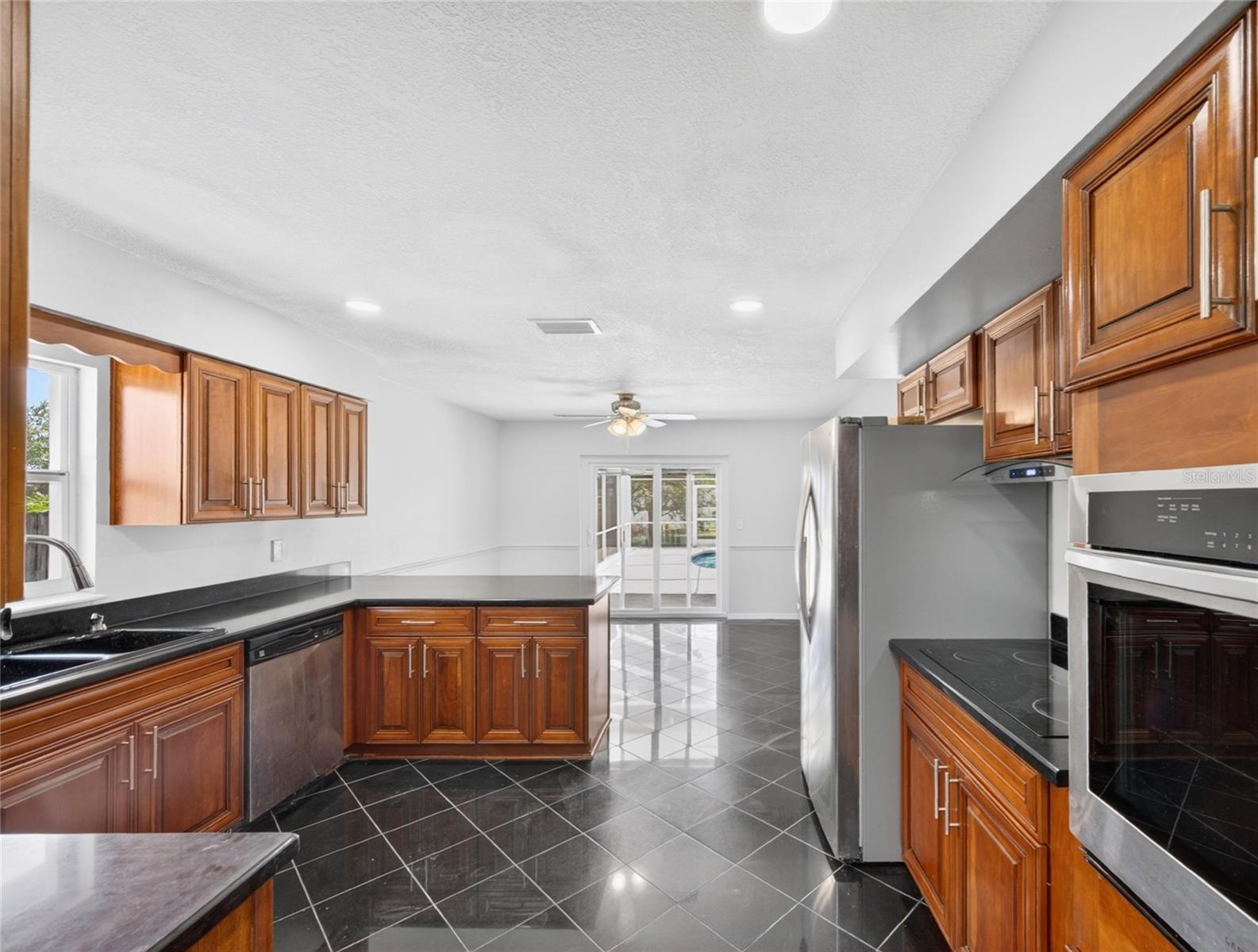 LAKE WINTERSET ACRES - Residential