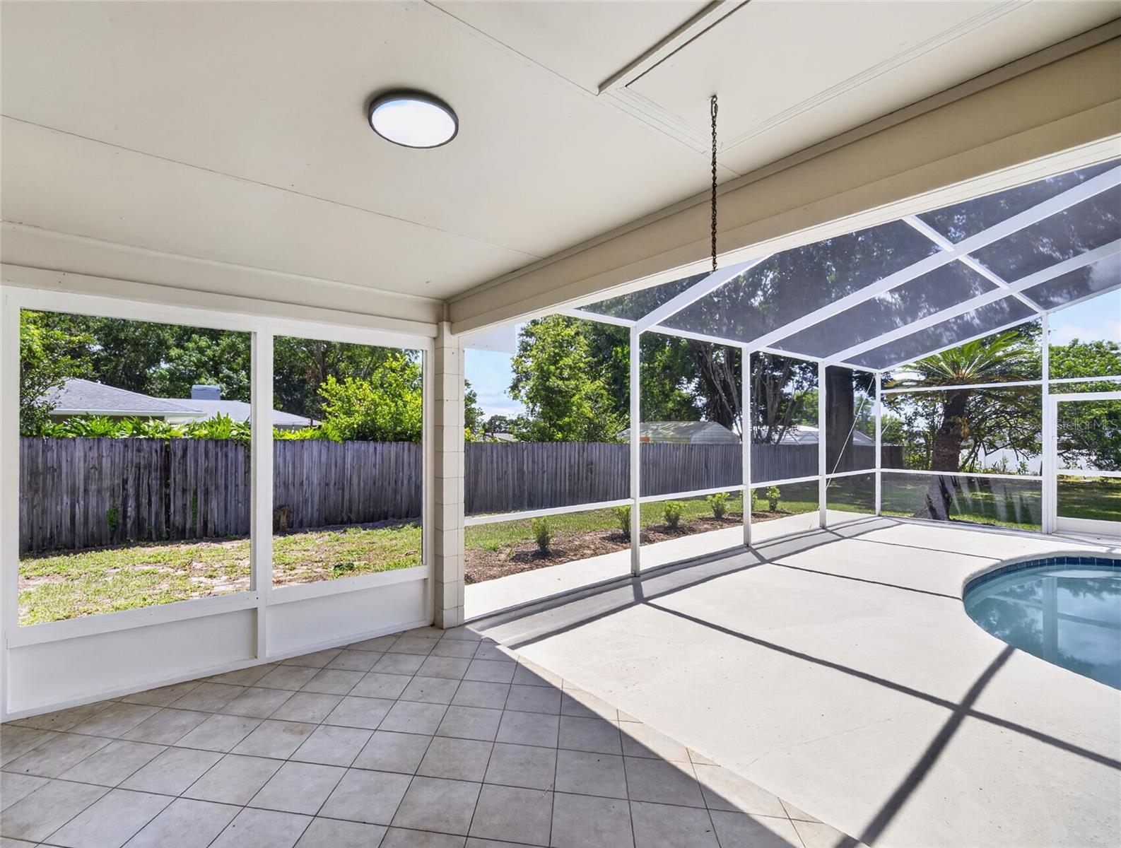 LAKE WINTERSET ACRES - Residential