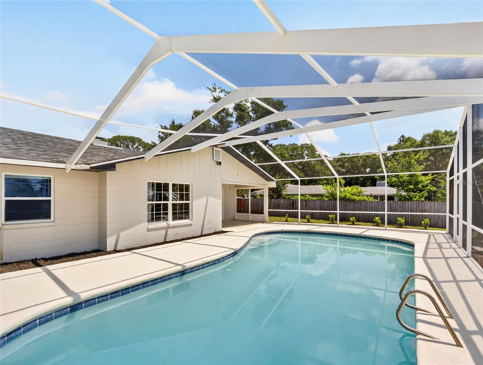LAKE WINTERSET ACRES - Residential