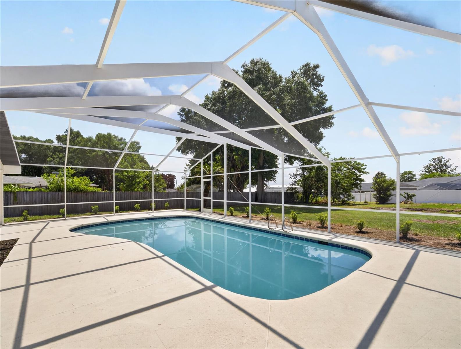 LAKE WINTERSET ACRES - Residential