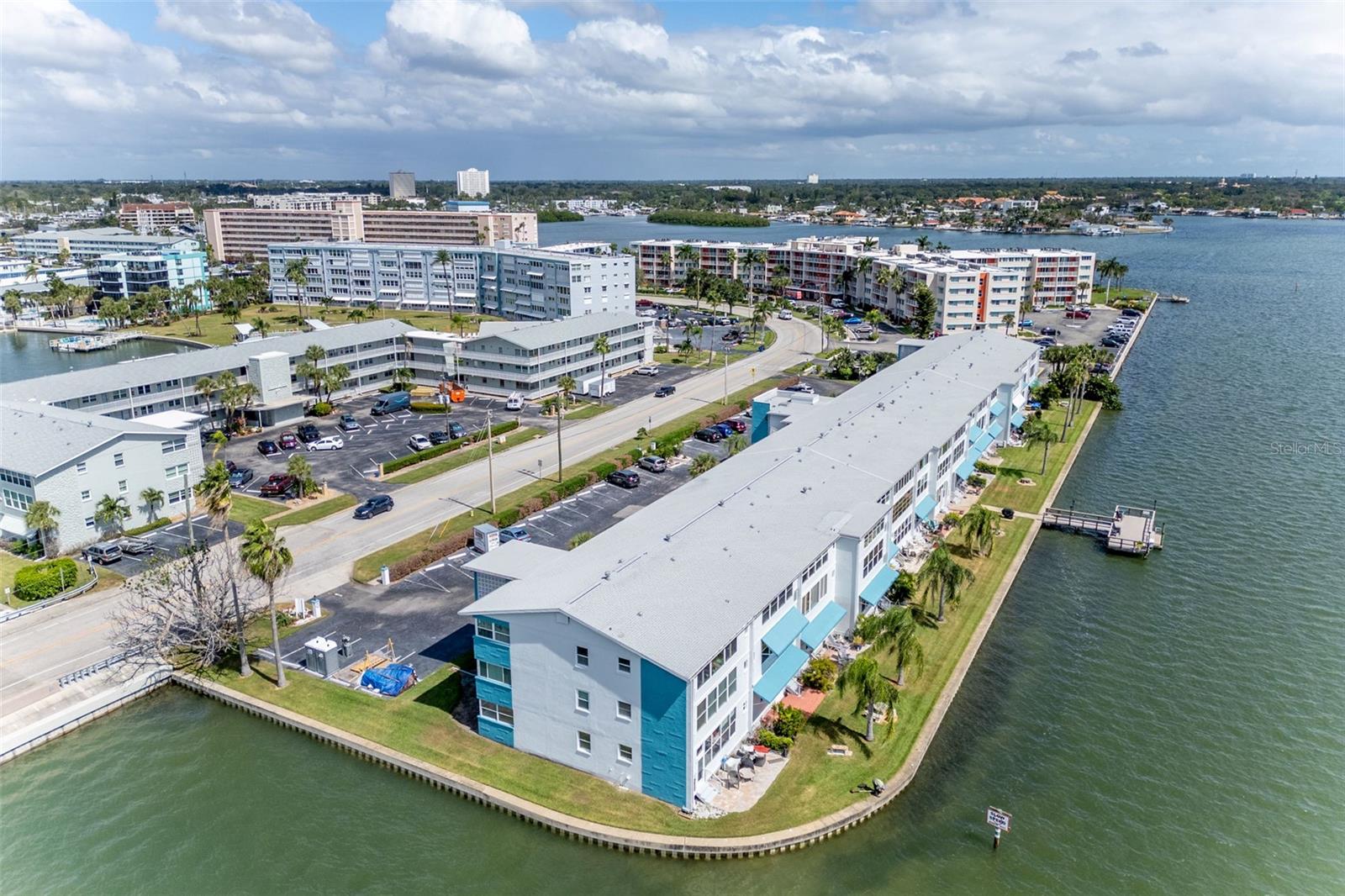 SHORE PLAZA BLDG - Residential