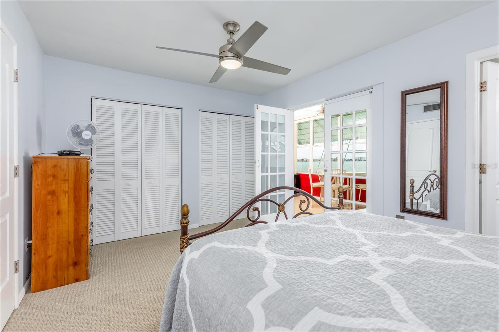 SHORE PLAZA BLDG - Residential