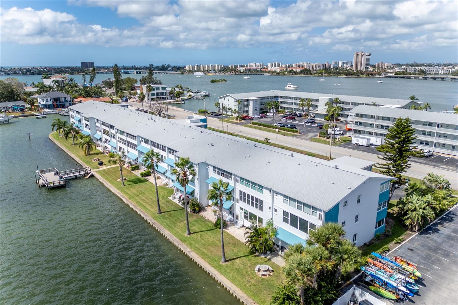 SHORE PLAZA BLDG - Residential