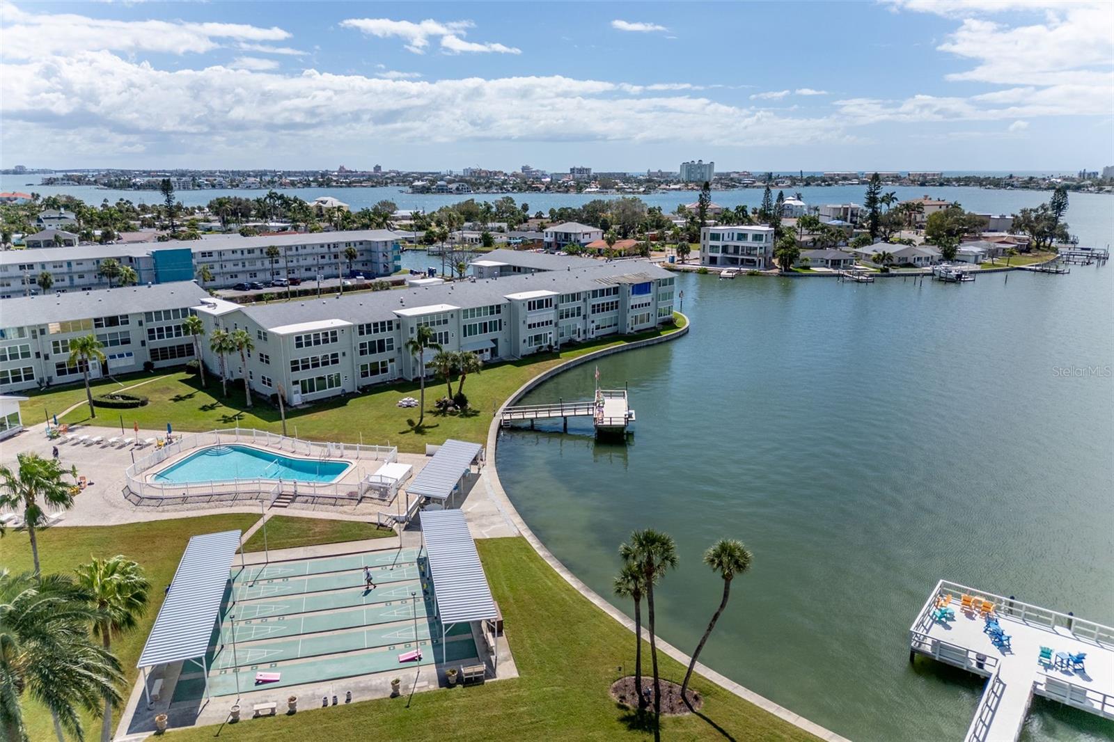 SHORE PLAZA BLDG - Residential