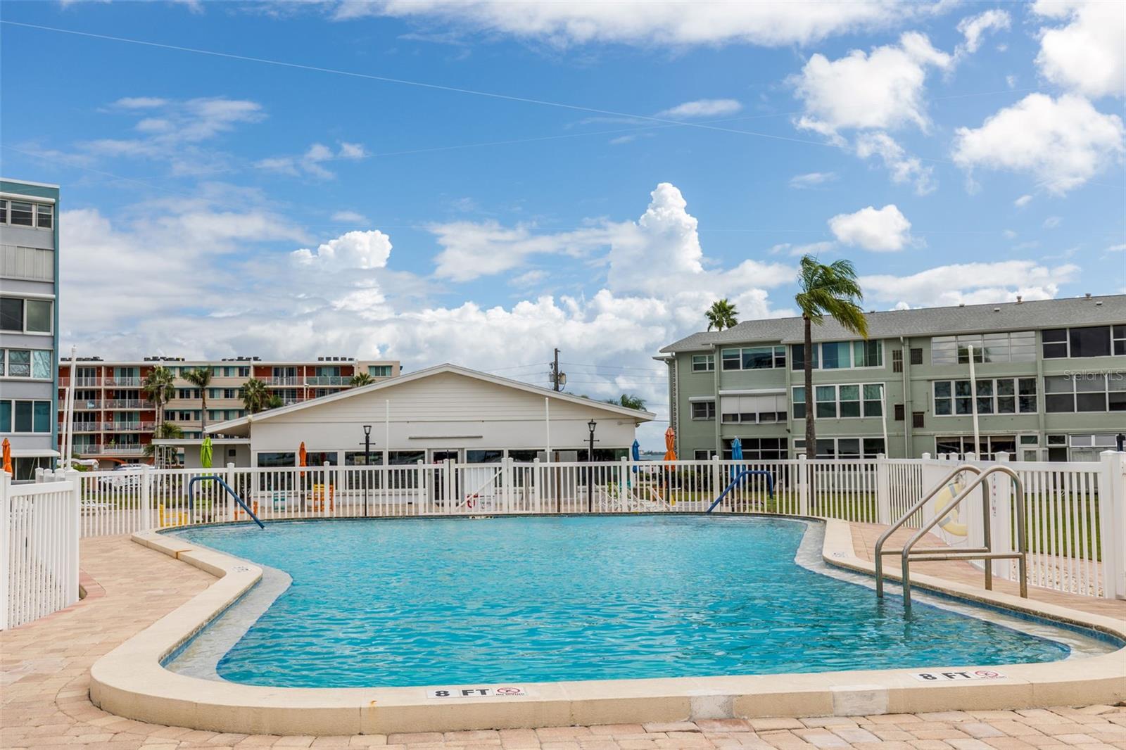 SHORE PLAZA BLDG - Residential