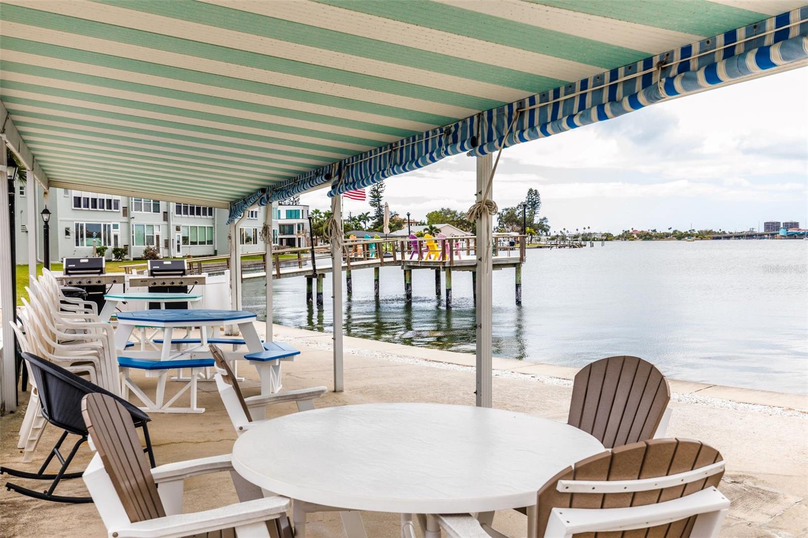 SHORE PLAZA BLDG - Residential