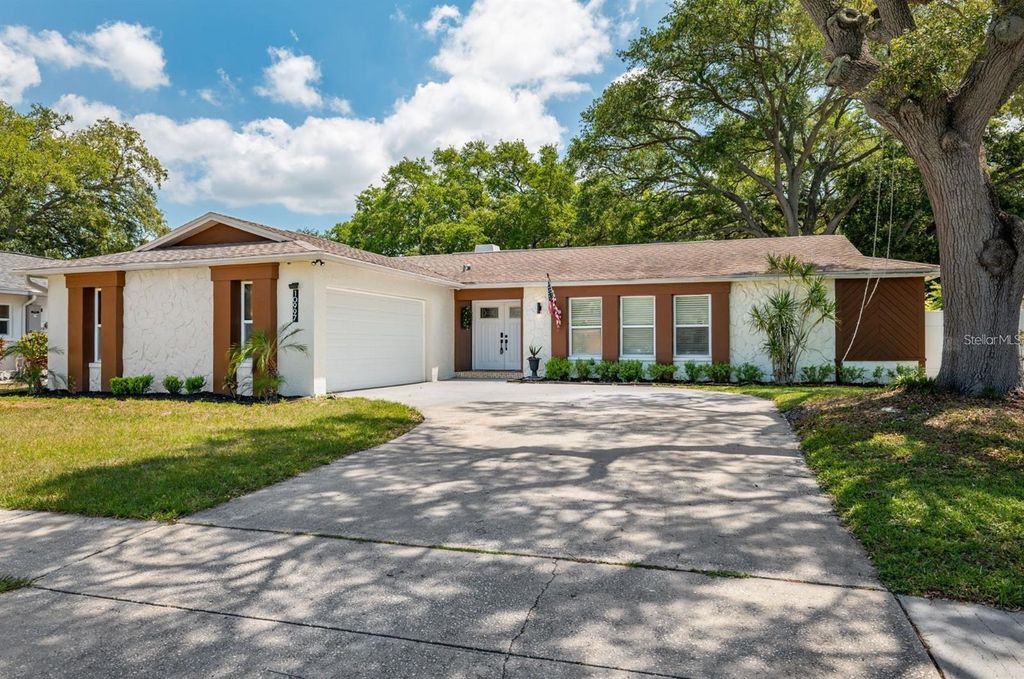 Photo of 10997 117th Street, Largo, FL 33778 (MLS # TB8452419)