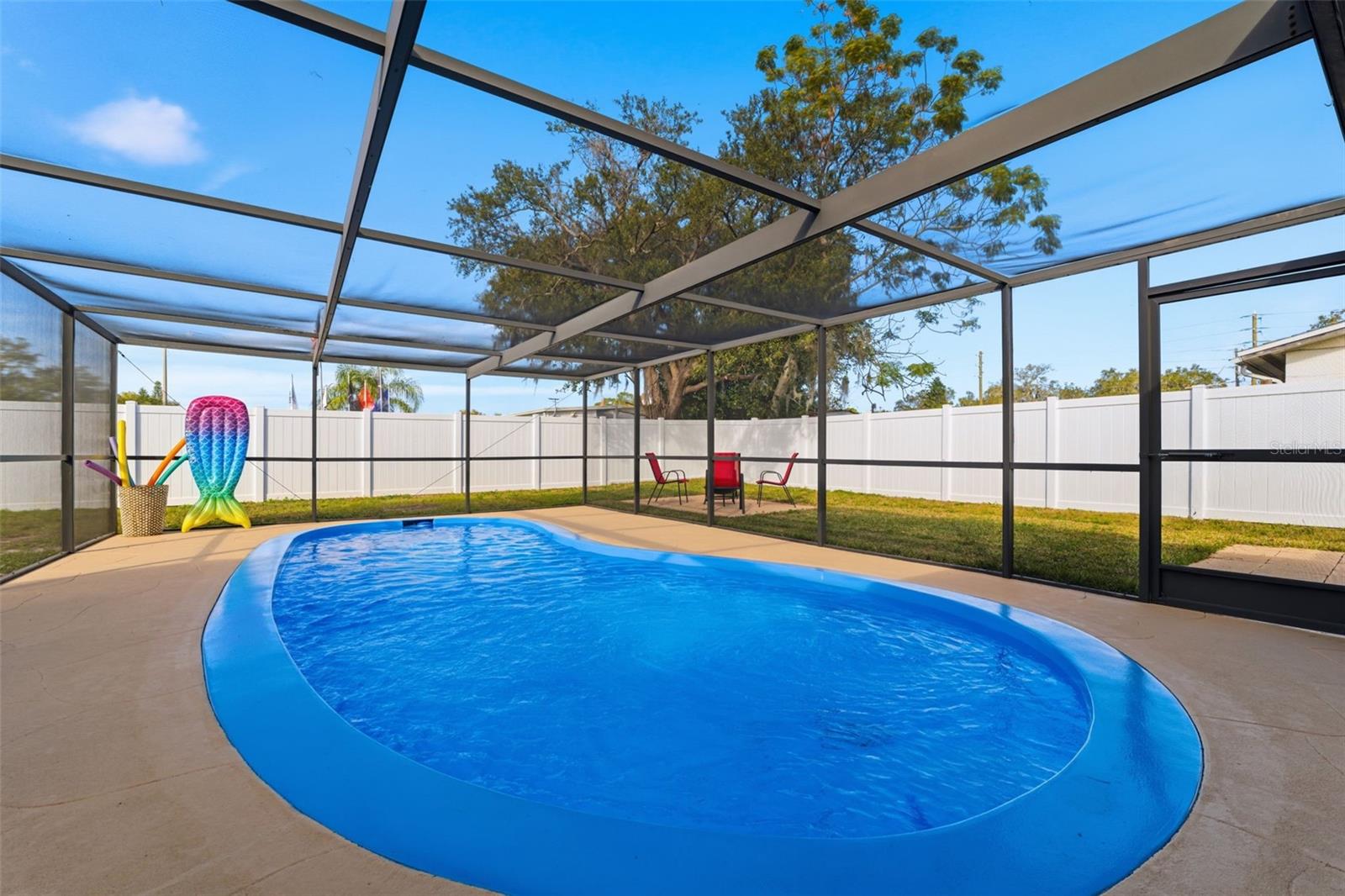 ALOHA GARDENS - Residential