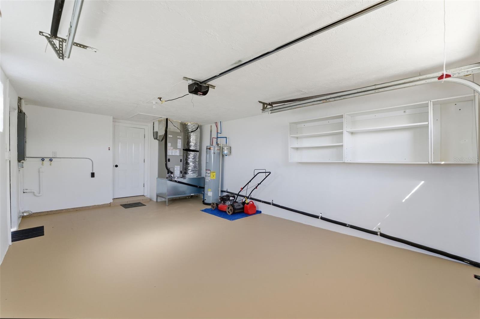 ALOHA GARDENS - Residential