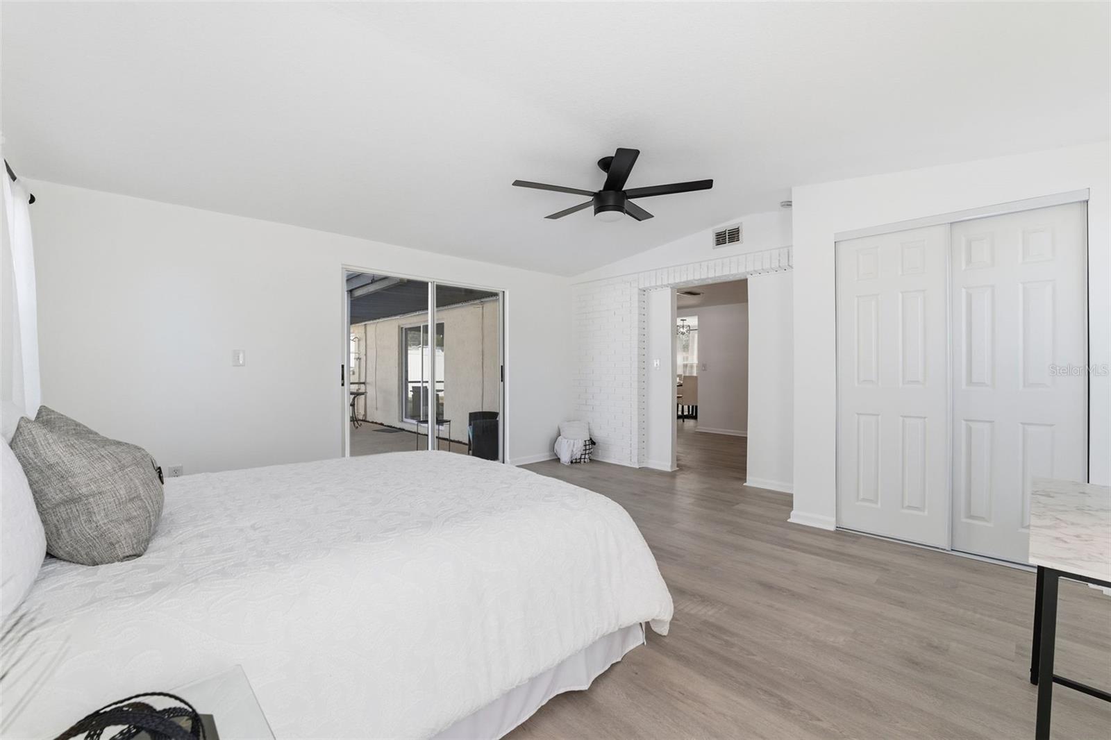 ALOHA GARDENS - Residential