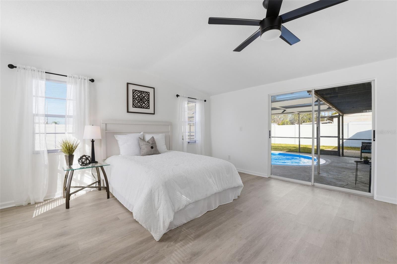 ALOHA GARDENS - Residential