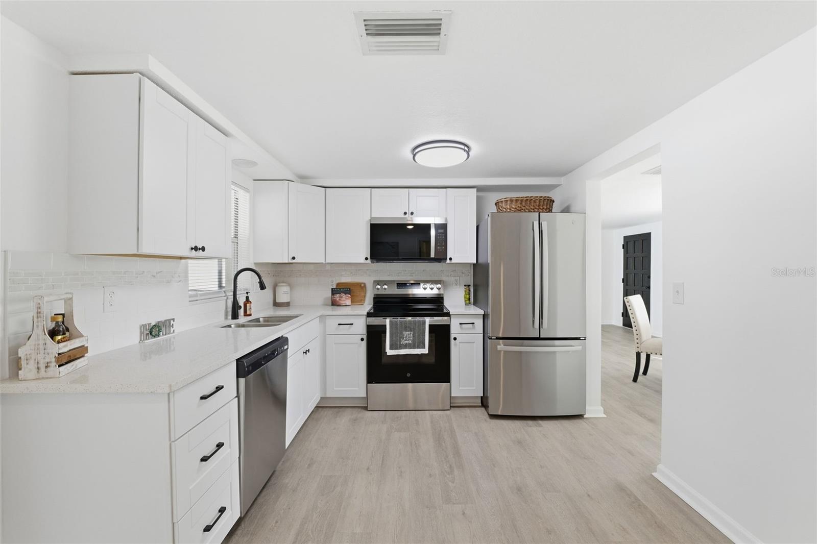 ALOHA GARDENS - Residential