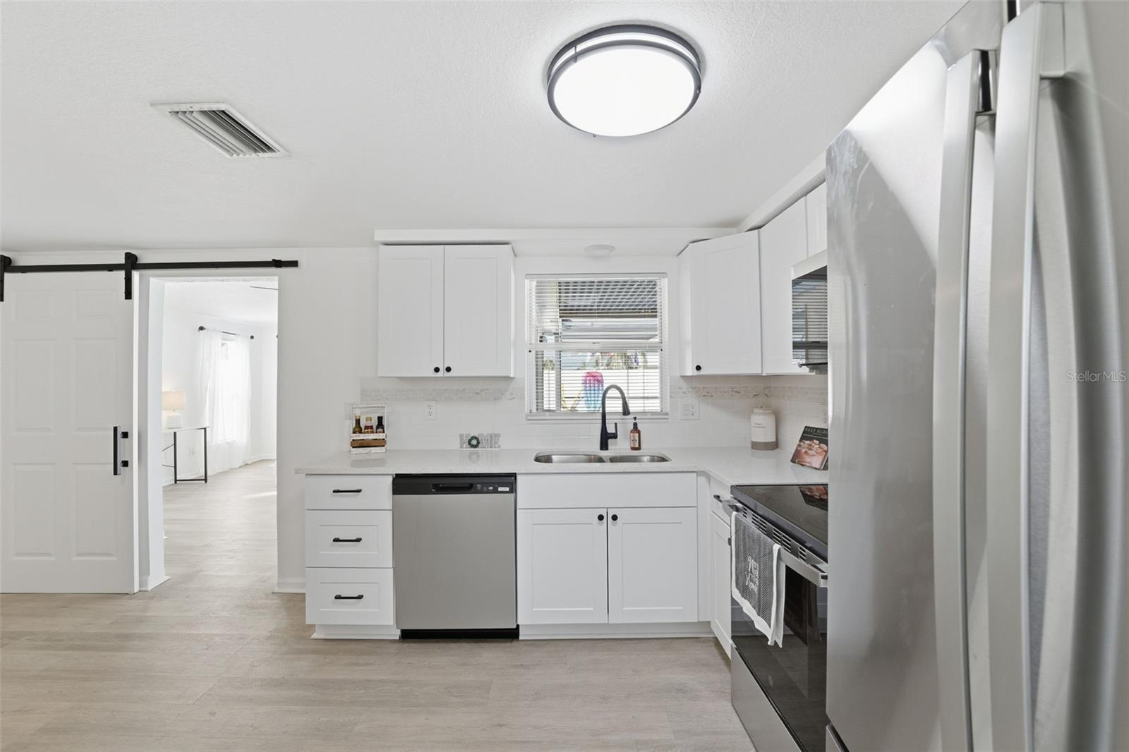 ALOHA GARDENS - Residential