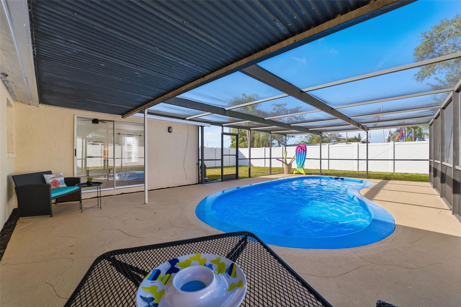 ALOHA GARDENS - Residential