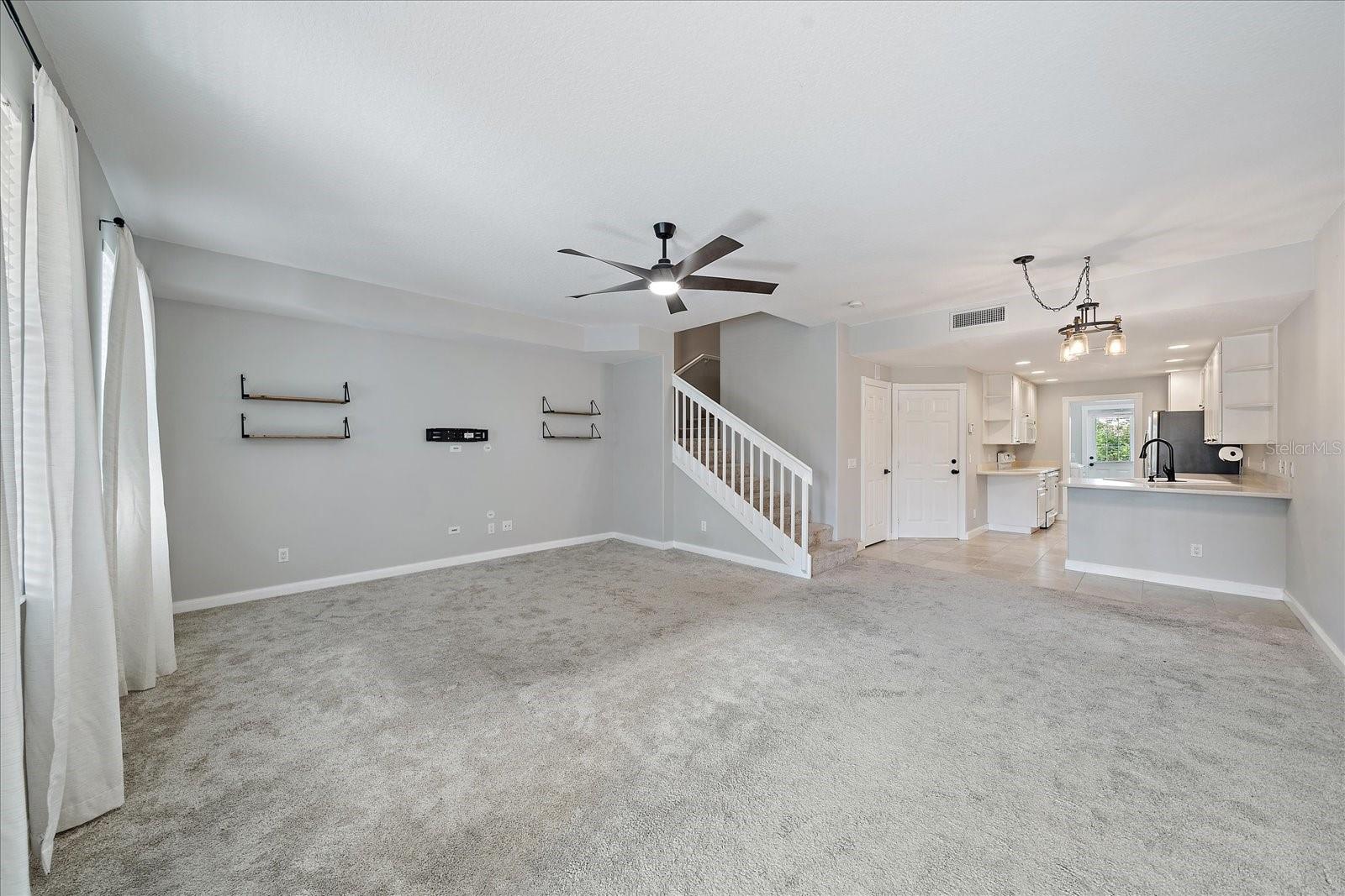 1519 NAPOLI DRIVE E