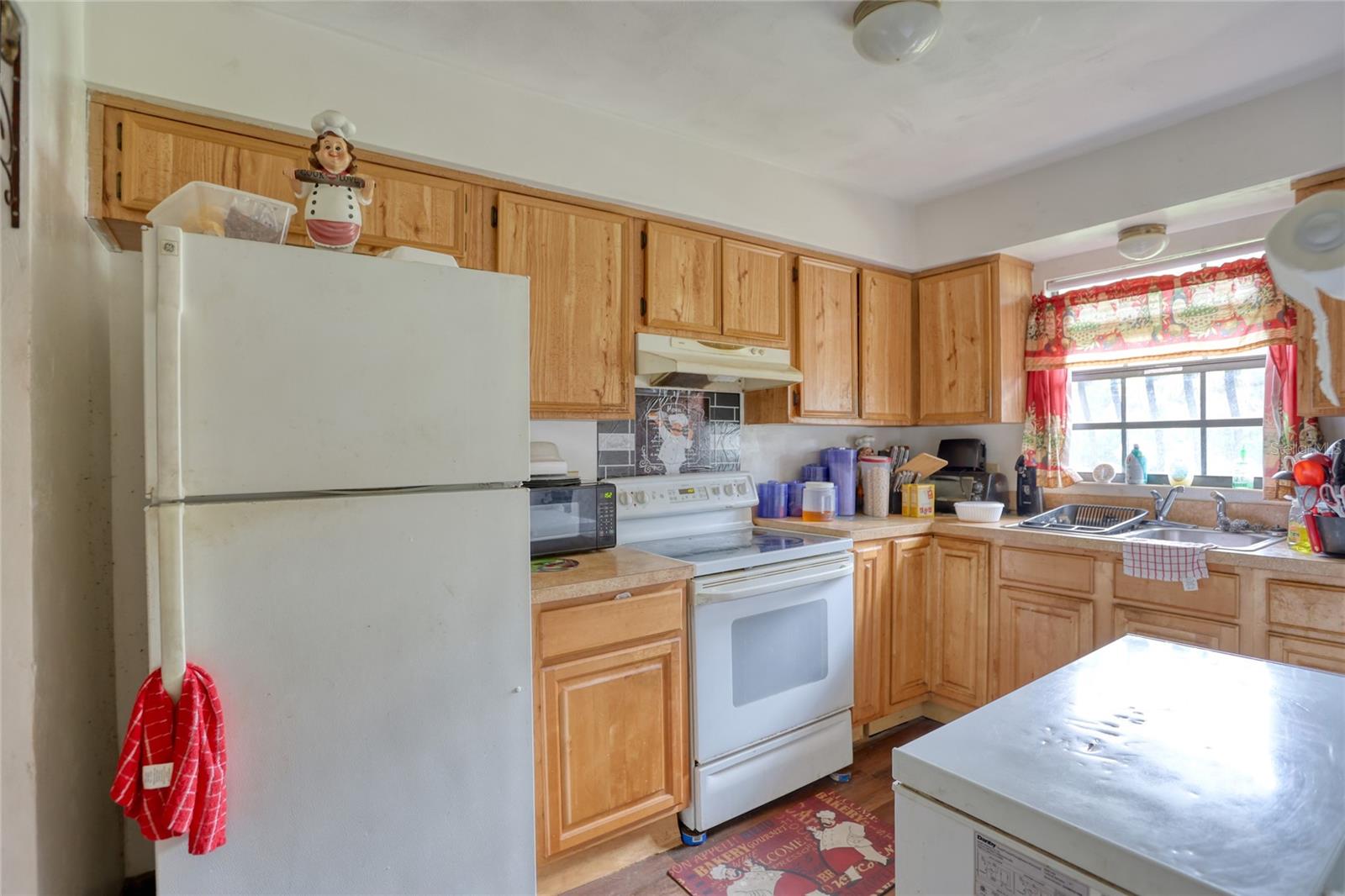 DAYTONA W 02/3 LT 06 BLK 26 - Residential Income