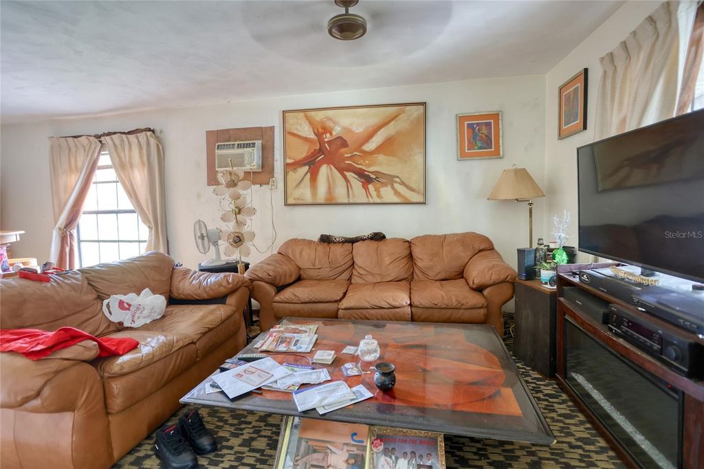 Photo of 538 Loomis Avenue, Daytona Beach, FL 32114 (MLS # O6375014)