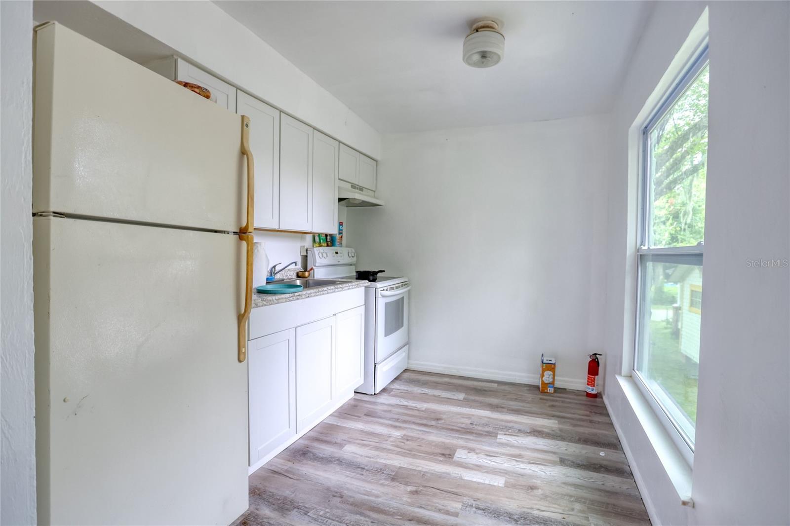 DAYTONA W 02/3 LT 06 BLK 26 - Residential Income