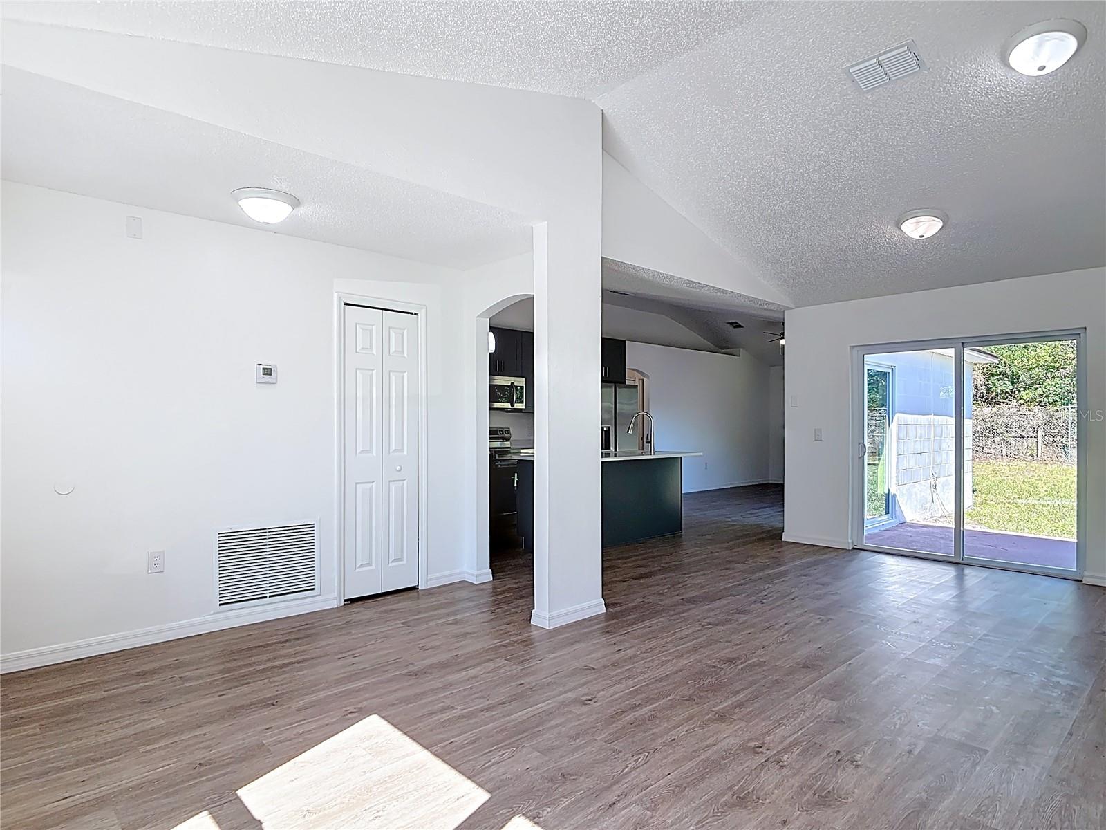 DELTONA LAKES UNIT 38 - Residential