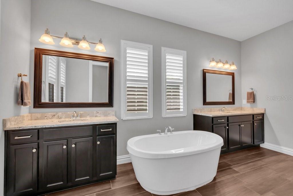 PRESERVE AT FISHHAWK RANCH PHA - Residential