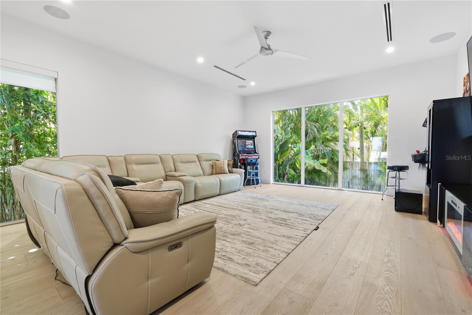 BYARS THOMPSON ADD DAVIS - Residential