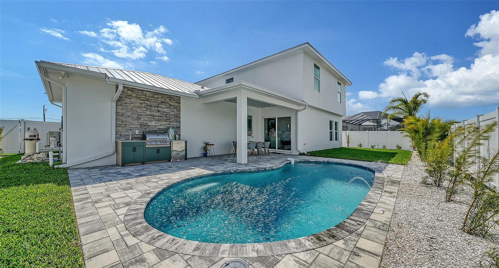 PALMA SOLA GRANDE - Residential