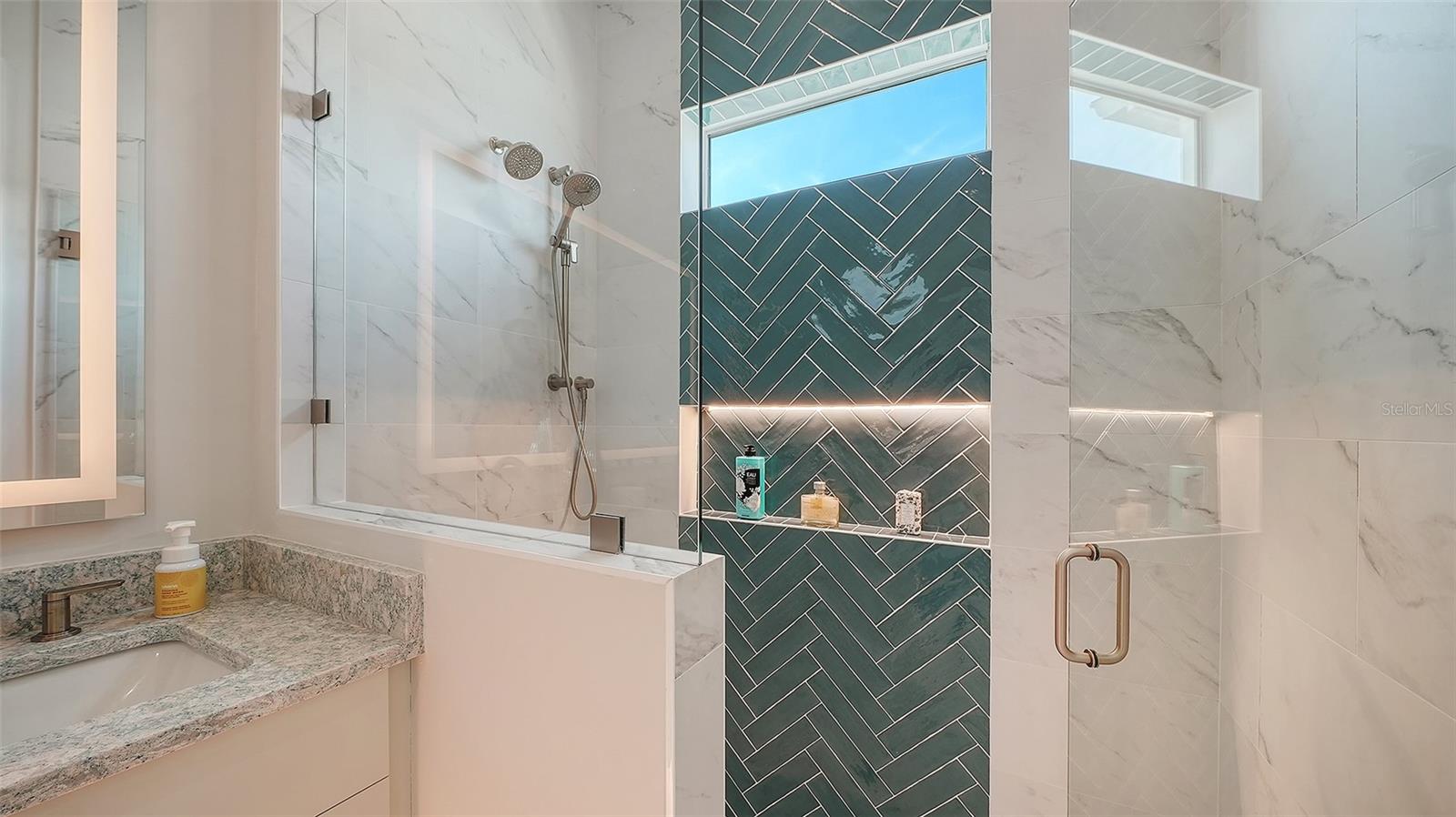 PALMA SOLA GRANDE - Residential