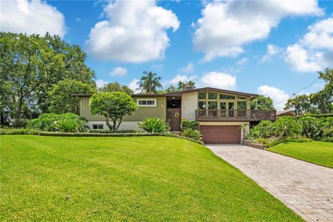 Photo of 800 Gatlin Avenue, Orlando, FL 32806 (MLS # O6424221)