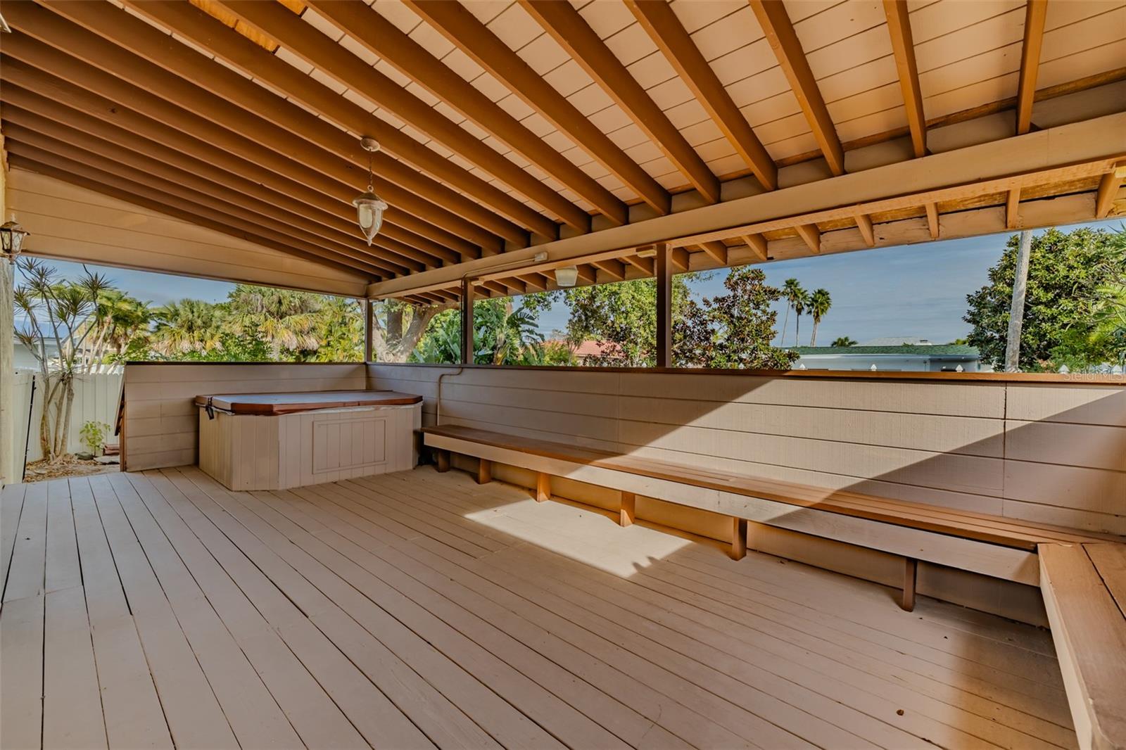 TIERRA VERDE - Residential