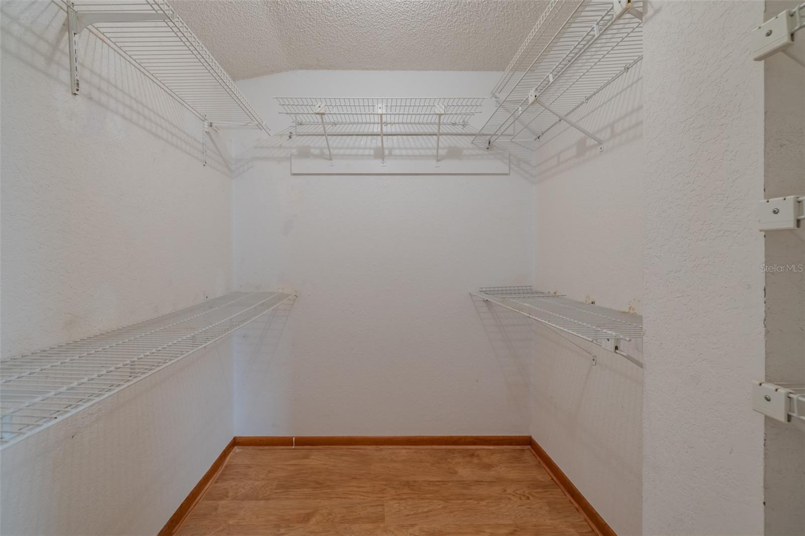 TIERRA VERDE - Residential