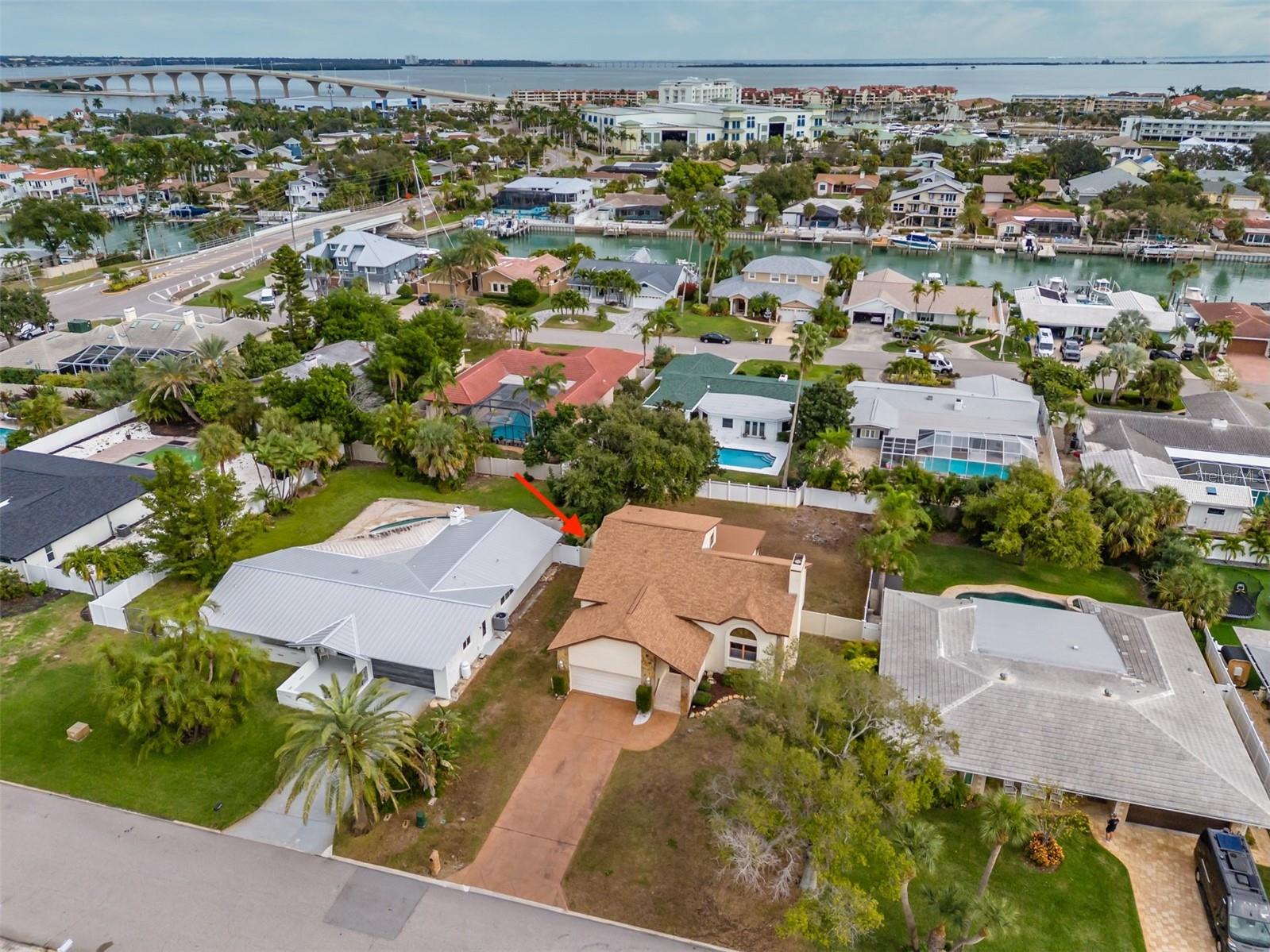 TIERRA VERDE - Residential