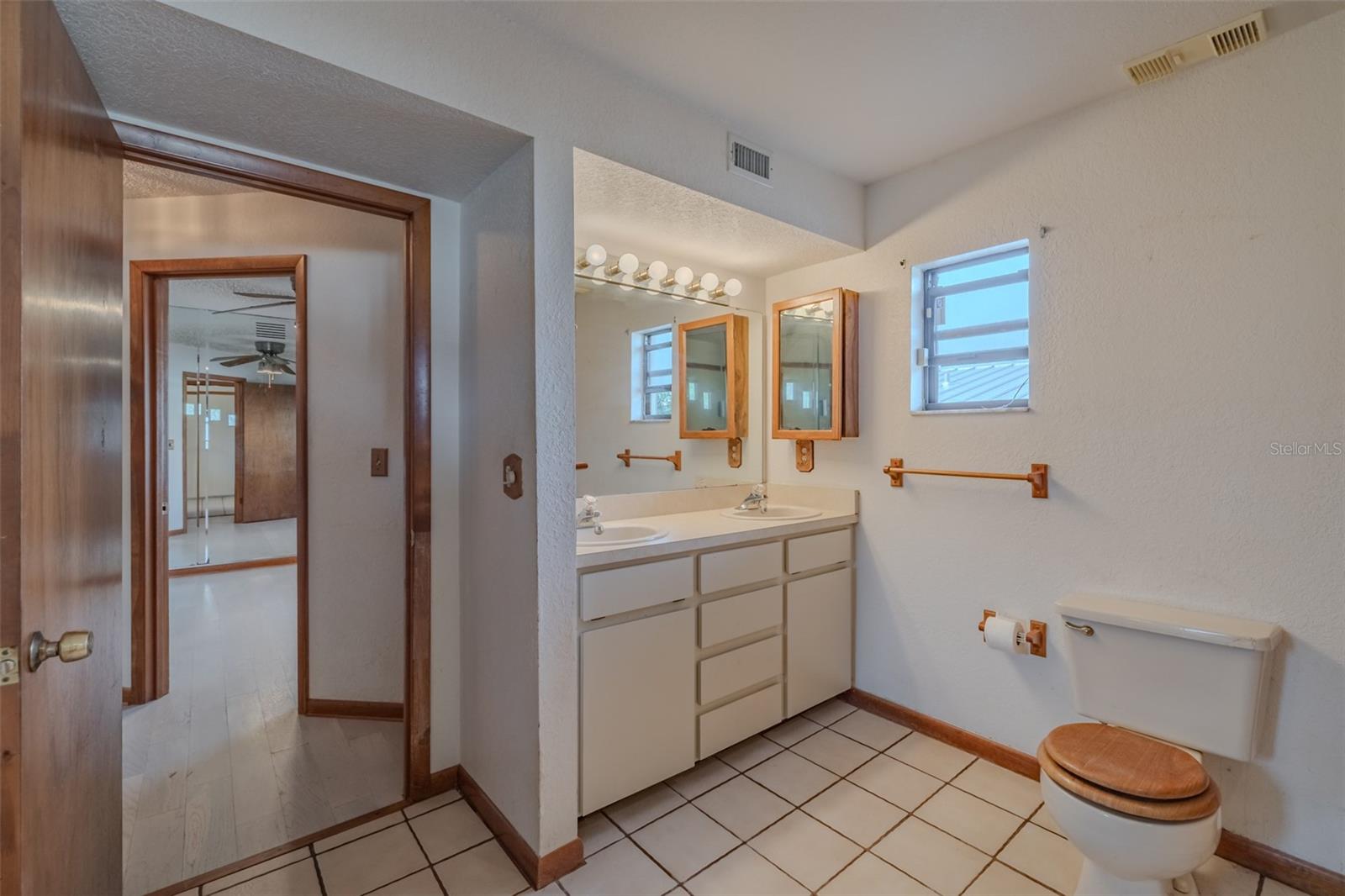 TIERRA VERDE - Residential