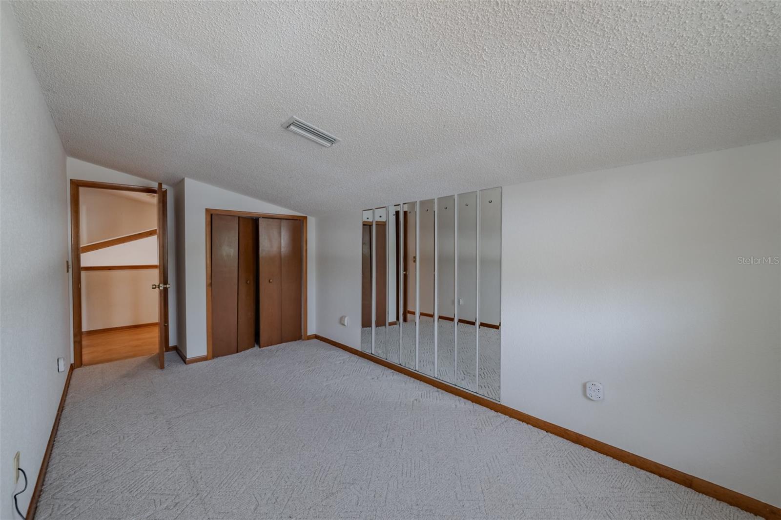 TIERRA VERDE - Residential