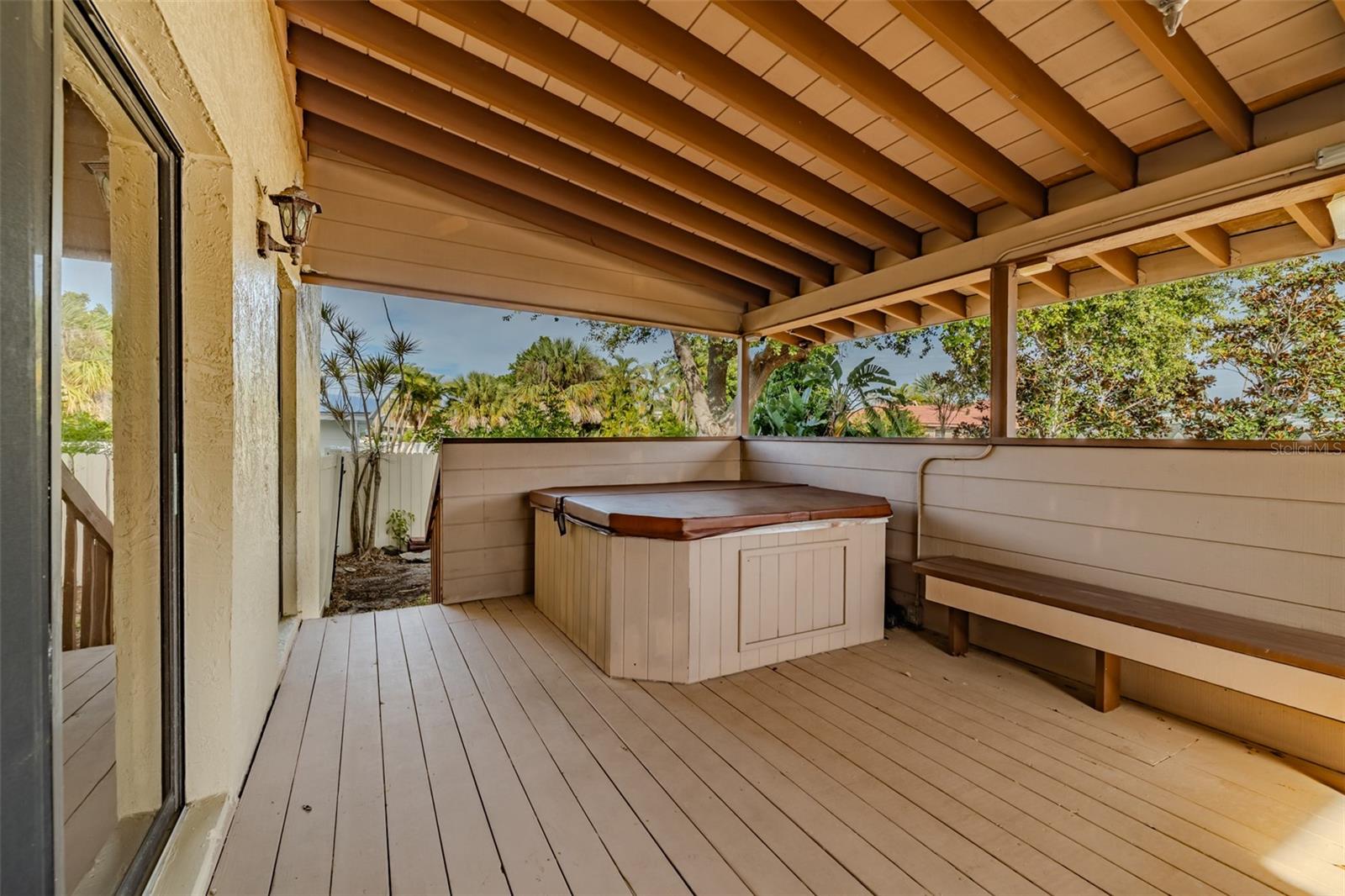 TIERRA VERDE - Residential